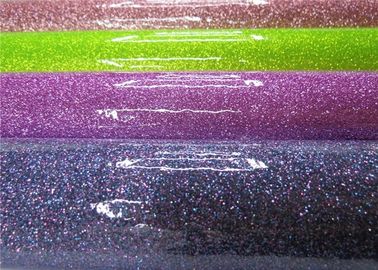 চীন চাঙ্গা কাস্টমাইজড রঙিন চিক্চিক পিভিসি ফ্যাব্রিক টিভি পটভূমি ওয়াল জন্য নরম handfeeling সরবরাহকারী